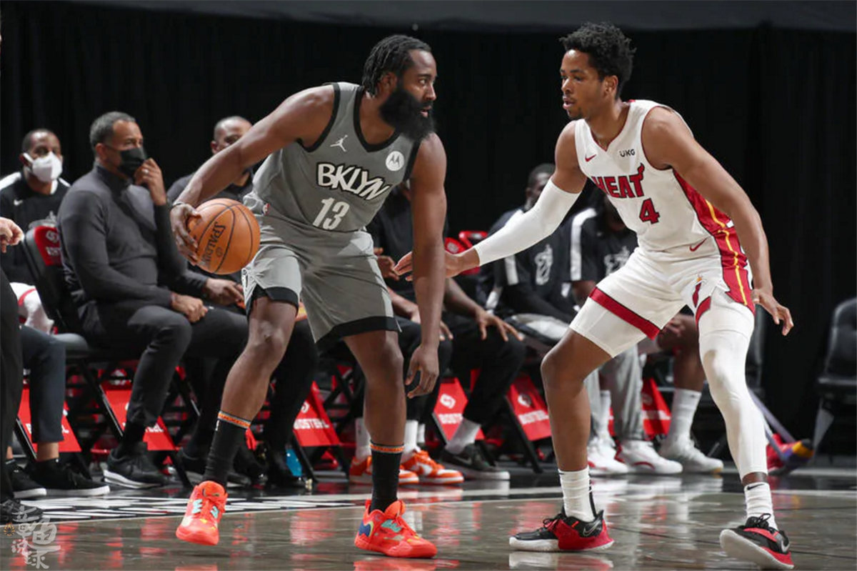 九游娱乐- 变通思维漫画版pdf 