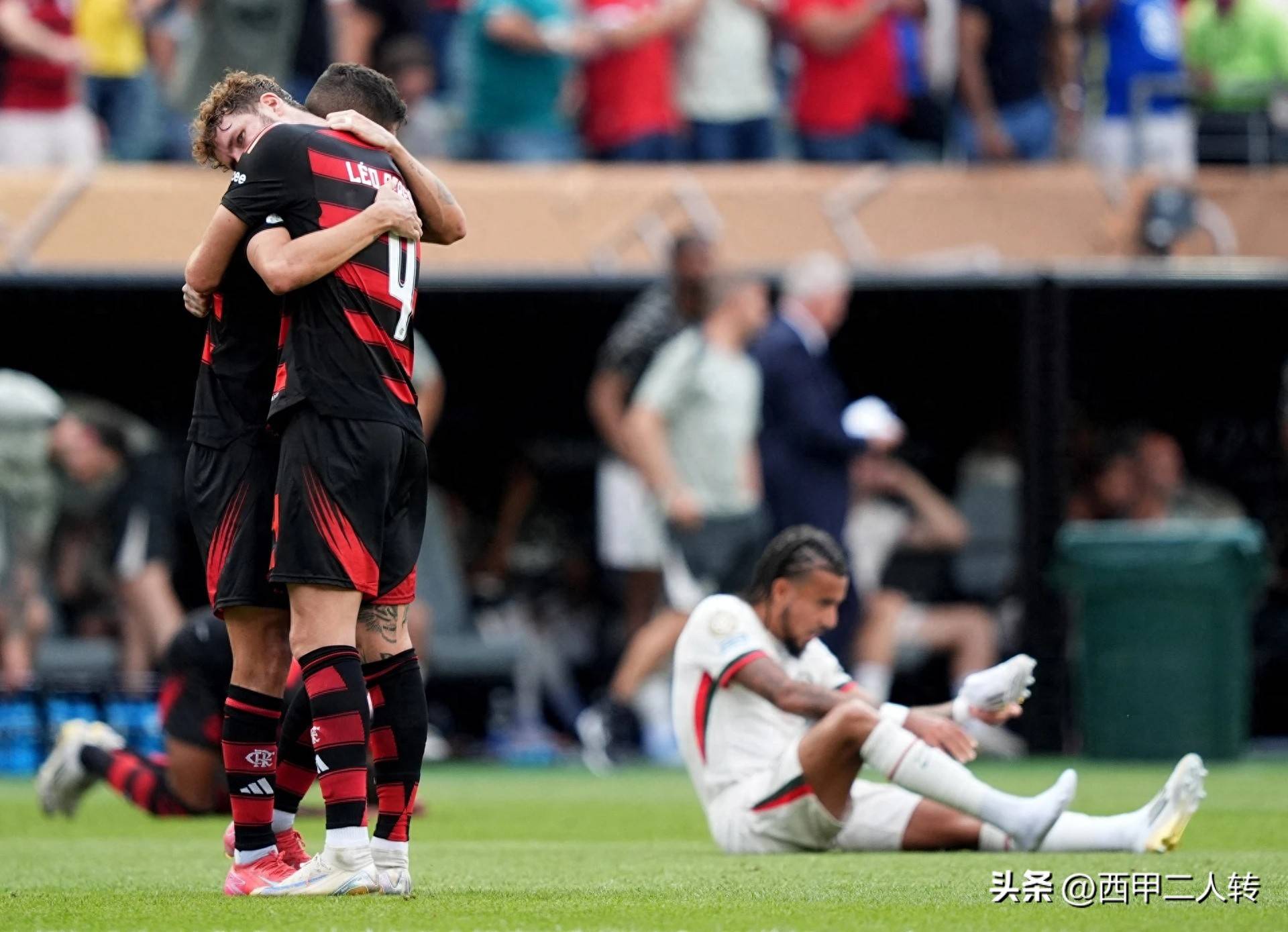 九游体育-萨拉赫爆冷击败巴黎圣日耳曼，挺进下一轮引爆全场！的简单介绍